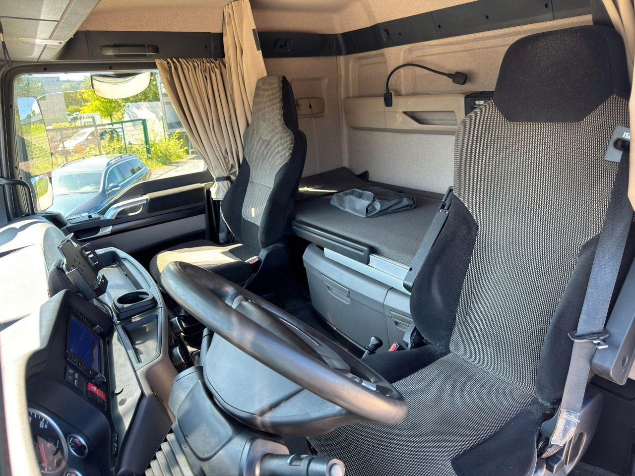 Ťahač MAN 18.460 4x2 Kipphydr. | Standheiz. | Top Zustand: obrázok 10 Ťahač MAN 18.460 4x2 Kipphydr. | Standheiz. | Top Zustand: obrázok 10