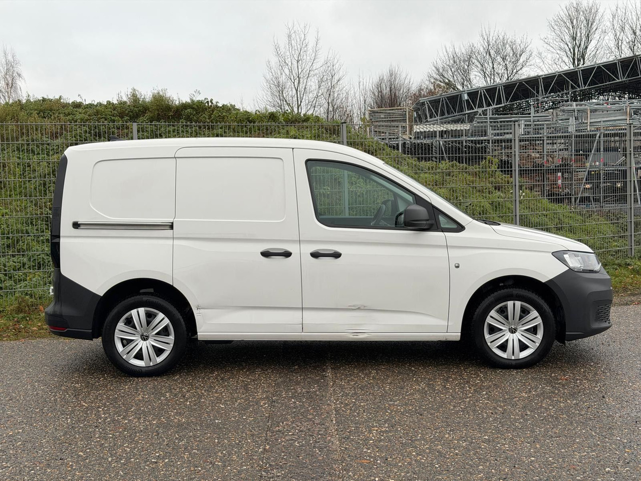 Volkswagen Caddy 4x2 | 2,0 TDI | Klima | PDC | Spurhalteass - Mikrobus: obrázok 5 Volkswagen Caddy 4x2 | 2,0 TDI | Klima | PDC | Spurhalteass - Mikrobus: obrázok 5