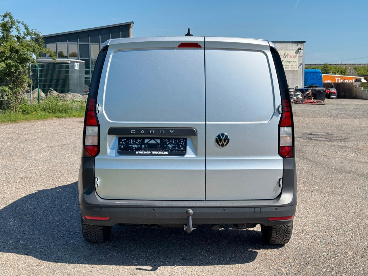 Volkswagen Caddy 4x2 | Klima | AHK | PDC | Spurhalteass. - Mikrobus: obrázok 4 Volkswagen Caddy 4x2 | Klima | AHK | PDC | Spurhalteass. - Mikrobus: obrázok 4