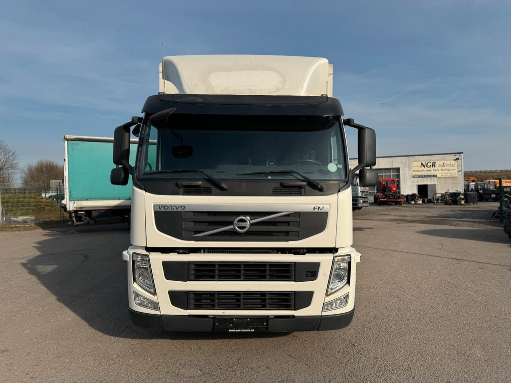 Volvo FM 410 6X2 Kühlkoffer mit Carrier Diesel & Strom Volvo FM 410 6X2 Kühlkoffer mit Carrier Diesel & Strom - Chladirenské nákladné vozidlo: obrázok 5 Volvo FM 410 6X2 Kühlkoffer mit Carrier Diesel & Strom Volvo FM 410 6X2 Kühlkoffer mit Carrier Diesel & Strom - Chladirenské nákladné vozidlo: obrázok 5