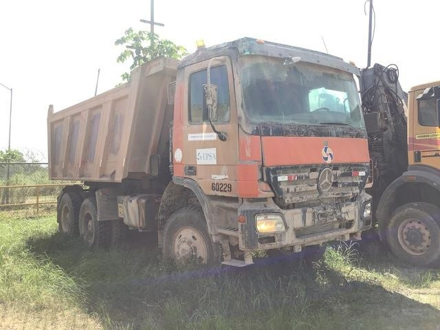 Mercedes-Benz ACTROS 3341 - Sklápač: obrázok 4 Mercedes-Benz ACTROS 3341 - Sklápač: obrázok 4