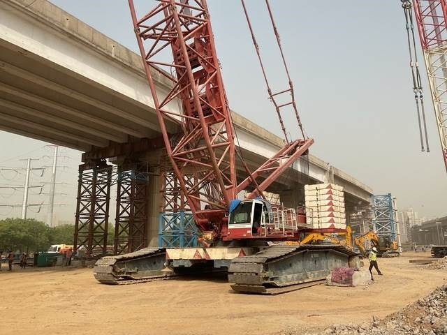 Terex Demag CC2800 - Pásový žeriav: obrázok 1 Terex Demag CC2800 - Pásový žeriav: obrázok 1