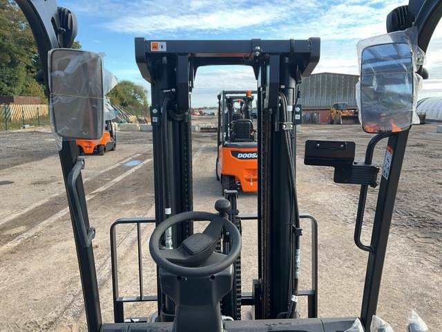 Elektrický vysokozdvižný vozík Doosan B35X-7 PLUS: obrázok 11