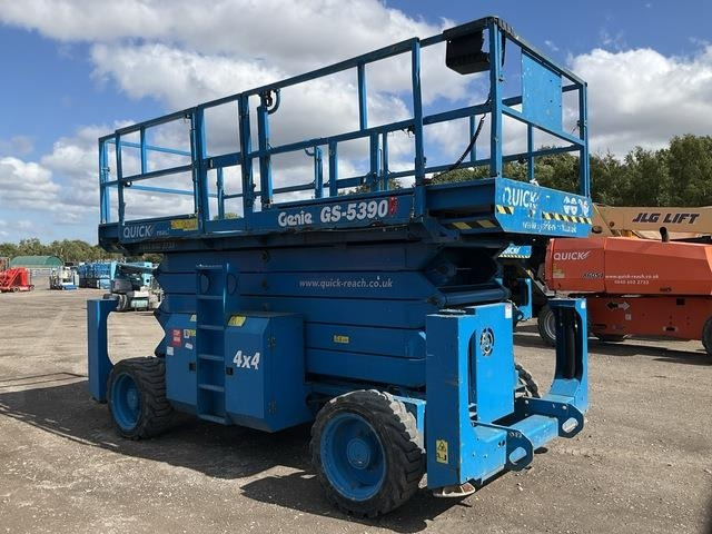 Genie GS5390 - Samohybná plošiny: obrázok 4 Genie GS5390 - Samohybná plošiny: obrázok 4
