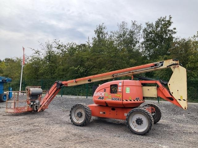 JLG 600AJ - Kĺbová pracovná plošina: obrázok 2 JLG 600AJ - Kĺbová pracovná plošina: obrázok 2