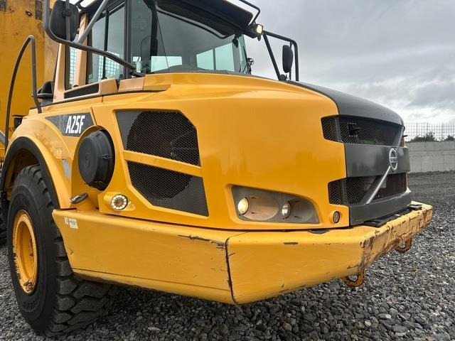 Ťahačový kĺbový damper Volvo A25F: obrázok 18