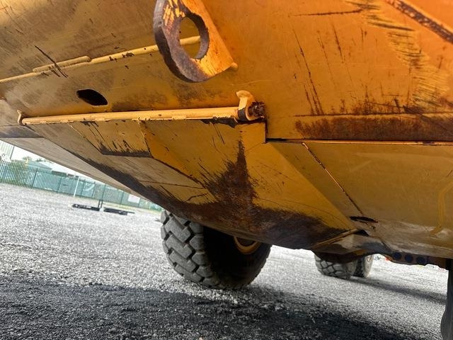 Ťahačový kĺbový damper Volvo A25F: obrázok 16