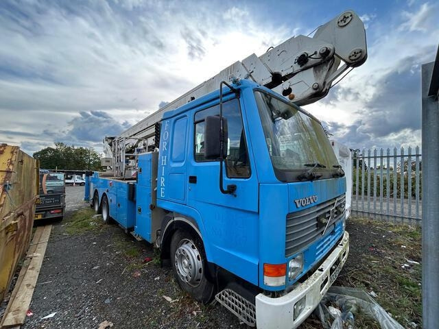 Volvo FL10 - Auto s hydraulickou rukou: obrázok 5 Volvo FL10 - Auto s hydraulickou rukou: obrázok 5