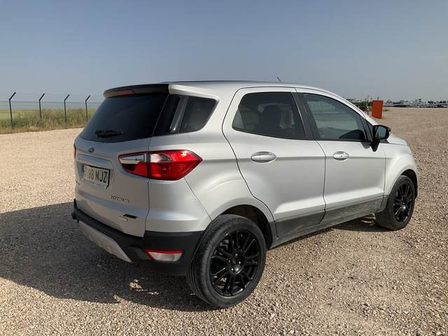 Ford Ecosport - Automobil: obrázok 3 Ford Ecosport - Automobil: obrázok 3