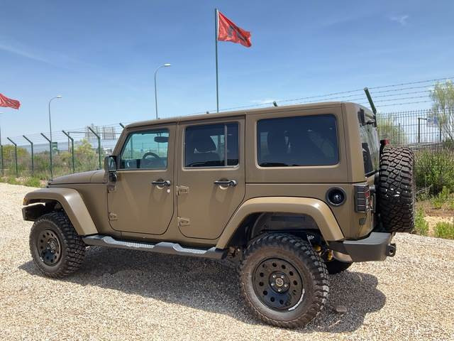 Jeep Wrangler JK Command - Automobil: obrázok 2 Jeep Wrangler JK Command - Automobil: obrázok 2