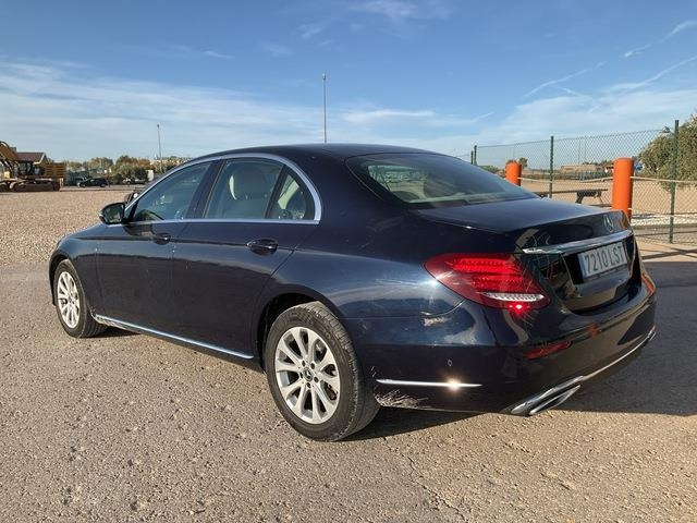 Mercedes-Benz E220D - Automobil: obrázok 2 Mercedes-Benz E220D - Automobil: obrázok 2