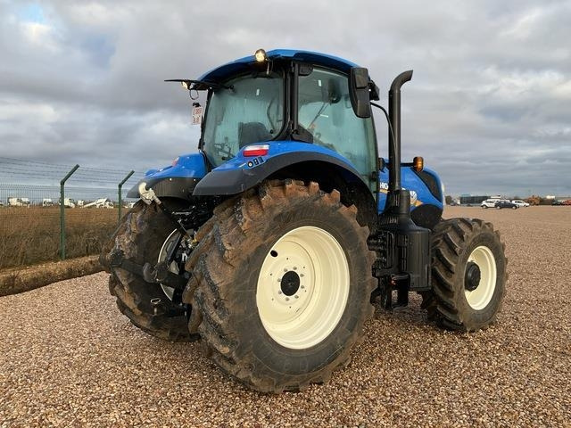 New Holland T7.165S - Traktor: obrázok 3 New Holland T7.165S - Traktor: obrázok 3