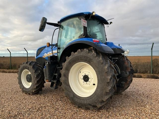 New Holland T7.165S - Traktor: obrázok 2 New Holland T7.165S - Traktor: obrázok 2