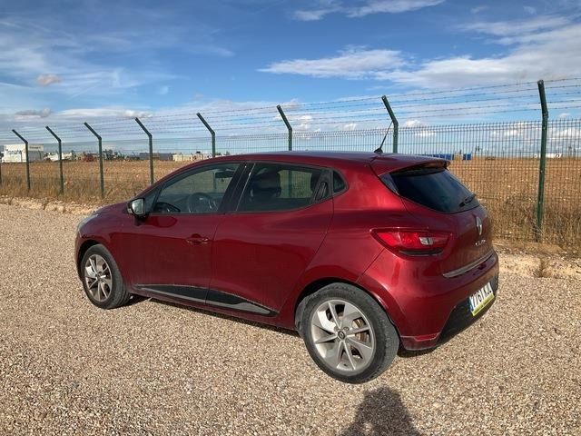 Renault Clio - Automobil: obrázok 2 Renault Clio - Automobil: obrázok 2