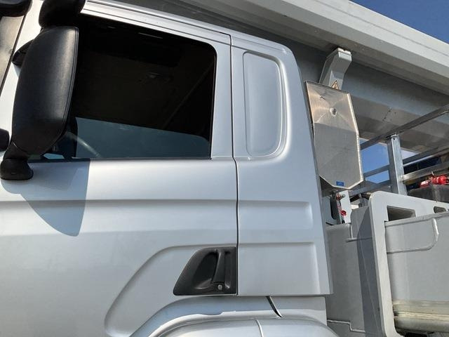 Automobilová plošina Scania P410LB: obrázok 9