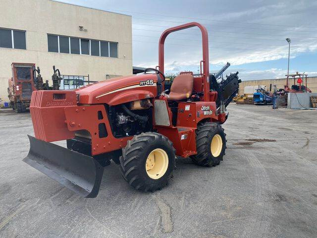 Ditch Witch RT45 - Rýhovač: obrázok 1 Ditch Witch RT45 - Rýhovač: obrázok 1