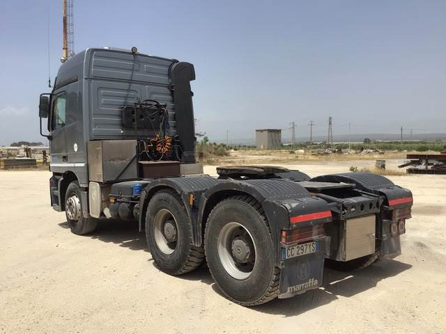 Mercedes-Benz Actros 3353S - Ťahač: obrázok 2 Mercedes-Benz Actros 3353S - Ťahač: obrázok 2