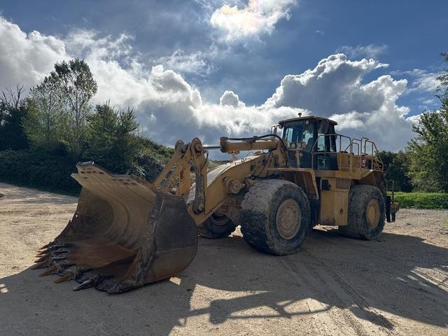 CAT 988G - Kolesový nakladač: obrázok 2 CAT 988G - Kolesový nakladač: obrázok 2