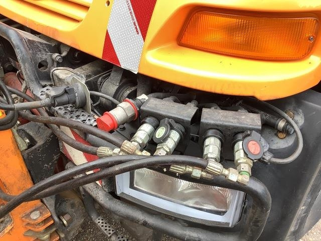 Leasing MB Trac Unimog U300 MB Trac Unimog U300: obrázok 19 Leasing MB Trac Unimog U300 MB Trac Unimog U300: obrázok 19