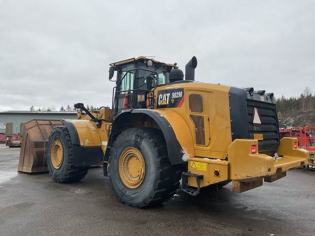 CAT 982M - Kolesový nakladač: obrázok 2 CAT 982M - Kolesový nakladač: obrázok 2