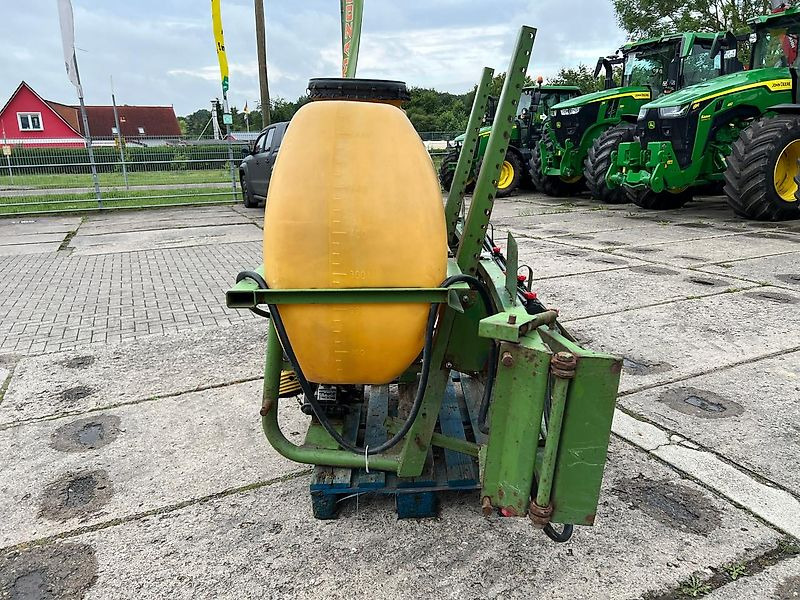 Amazone US602 12m - Postrekovač za traktor: obrázok 4 Amazone US602 12m - Postrekovač za traktor: obrázok 4