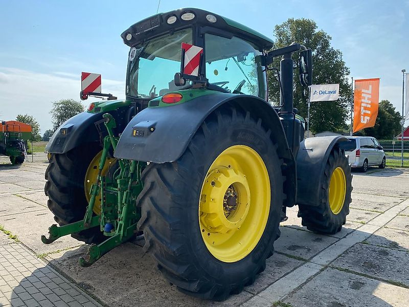 John Deere 6215R AutoPowr 50km/h - Traktor: obrázok 3 John Deere 6215R AutoPowr 50km/h - Traktor: obrázok 3