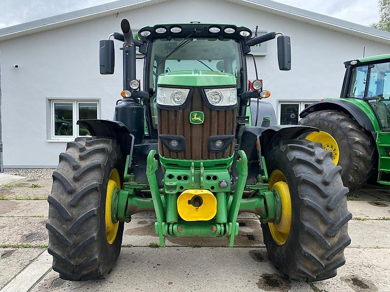 John Deere 6215R AutoPowr Frontzapfwelle - Traktor: obrázok 3 John Deere 6215R AutoPowr Frontzapfwelle - Traktor: obrázok 3