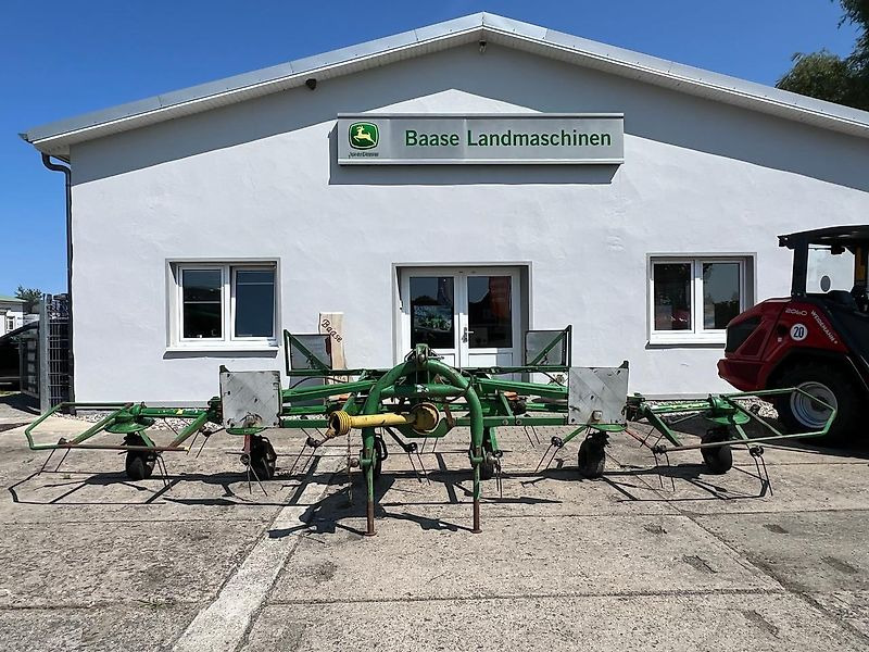 Kuhn GF 630 1MH - John Deere - Obracač sena: obrázok 1 Kuhn GF 630 1MH - John Deere - Obracač sena: obrázok 1