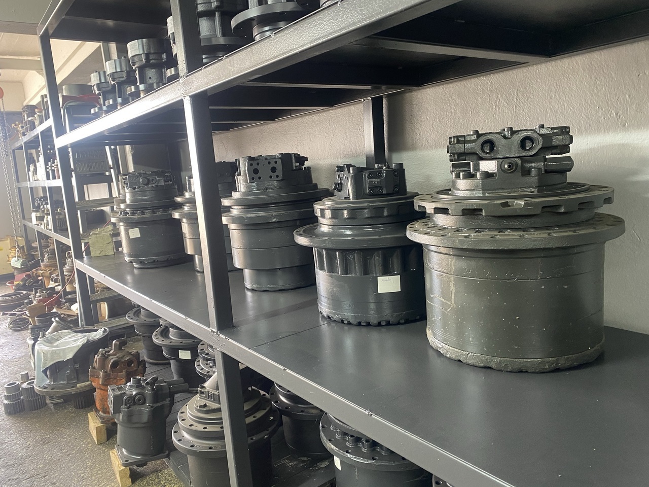 HITACHI KULE DÖNÜŞ - Hydraulický motor pre Rýpadlo: obrázok 1 HITACHI KULE DÖNÜŞ - Hydraulický motor pre Rýpadlo: obrázok 1