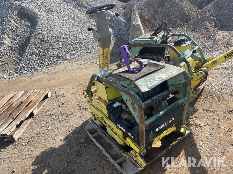 Pladevibrator Ammann AVH 7010 - Vibračná doska: obrázok 3 Pladevibrator Ammann AVH 7010 - Vibračná doska: obrázok 3