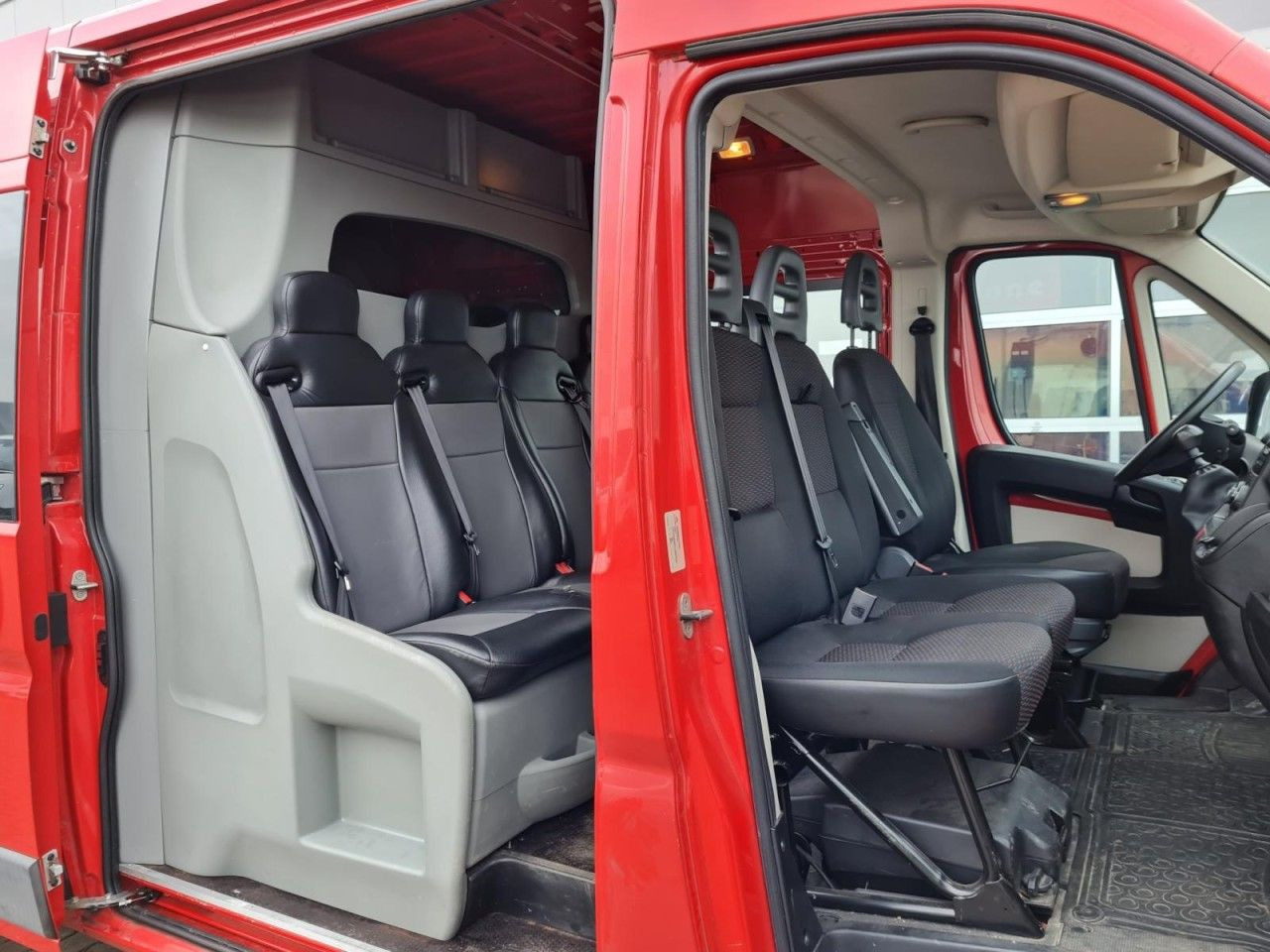 Citroën Jumper 35 Kasten L3H2 Doka 7-Sitze AHK KLIMA KAM - Furgon, Dodávkа s dvojitou kabínou: obrázok 5 Citroën Jumper 35 Kasten L3H2 Doka 7-Sitze AHK KLIMA KAM - Furgon, Dodávkа s dvojitou kabínou: obrázok 5