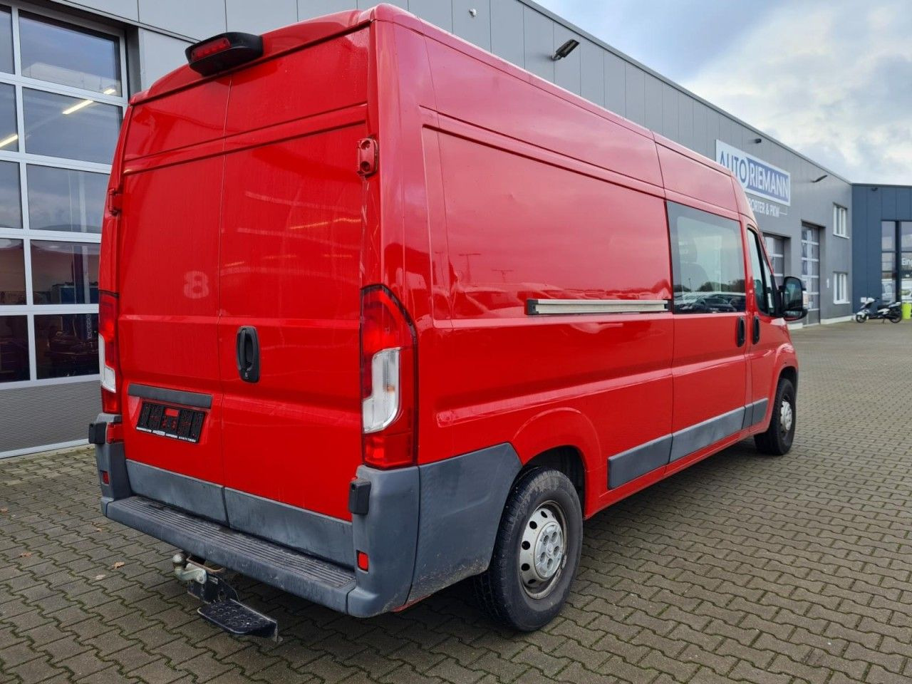 Citroën Jumper 35 Kasten L3H2 Doka 7-Sitze AHK KLIMA KAM - Furgon, Dodávkа s dvojitou kabínou: obrázok 4 Citroën Jumper 35 Kasten L3H2 Doka 7-Sitze AHK KLIMA KAM - Furgon, Dodávkа s dvojitou kabínou: obrázok 4