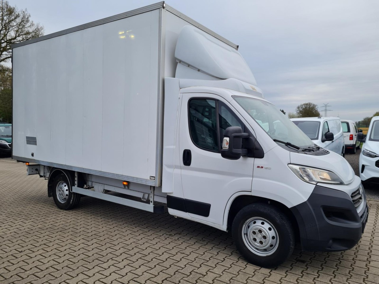 Fiat Ducato 35 Koffer 150 maxi Multijet Klima - Dodávka skriňová nadstavba: obrázok 3 Fiat Ducato 35 Koffer 150 maxi Multijet Klima - Dodávka skriňová nadstavba: obrázok 3