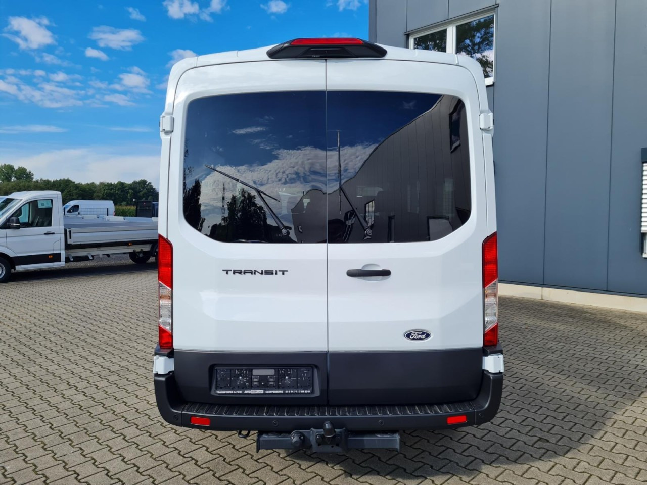 Ford Transit 350 Kombi 9-Sitze L3 AG Trend AHK KAMERA - Minibus, Mikrobus: obrázok 5 Ford Transit 350 Kombi 9-Sitze L3 AG Trend AHK KAMERA - Minibus, Mikrobus: obrázok 5