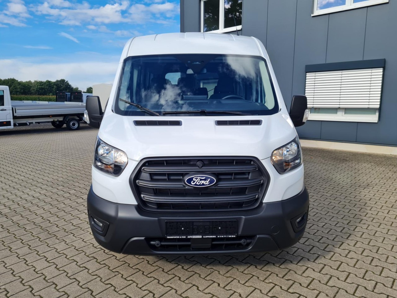 Ford Transit 350 Kombi TDCi L3 Trend 9 Sitzer AUTOMATIK - Dodávkа s dvojitou kabínou: obrázok 2 Ford Transit 350 Kombi TDCi L3 Trend 9 Sitzer AUTOMATIK - Dodávkа s dvojitou kabínou: obrázok 2