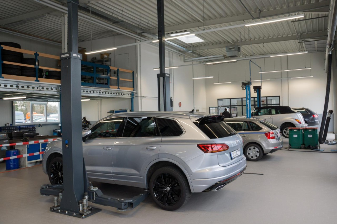 Leasing  Ford Transit Bus 460 L4 Trend 18 Sitze KLIMA NAVI TEMPO Ford Transit Bus 460 L4 Trend 18 Sitze KLIMA NAVI TEMPO: obrázok 13