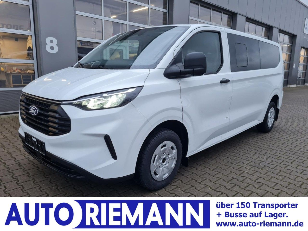 Ford Transit Custom Trend 320 L2 9 Sitzer - Mikrobus: obrázok 1 Ford Transit Custom Trend 320 L2 9 Sitzer - Mikrobus: obrázok 1