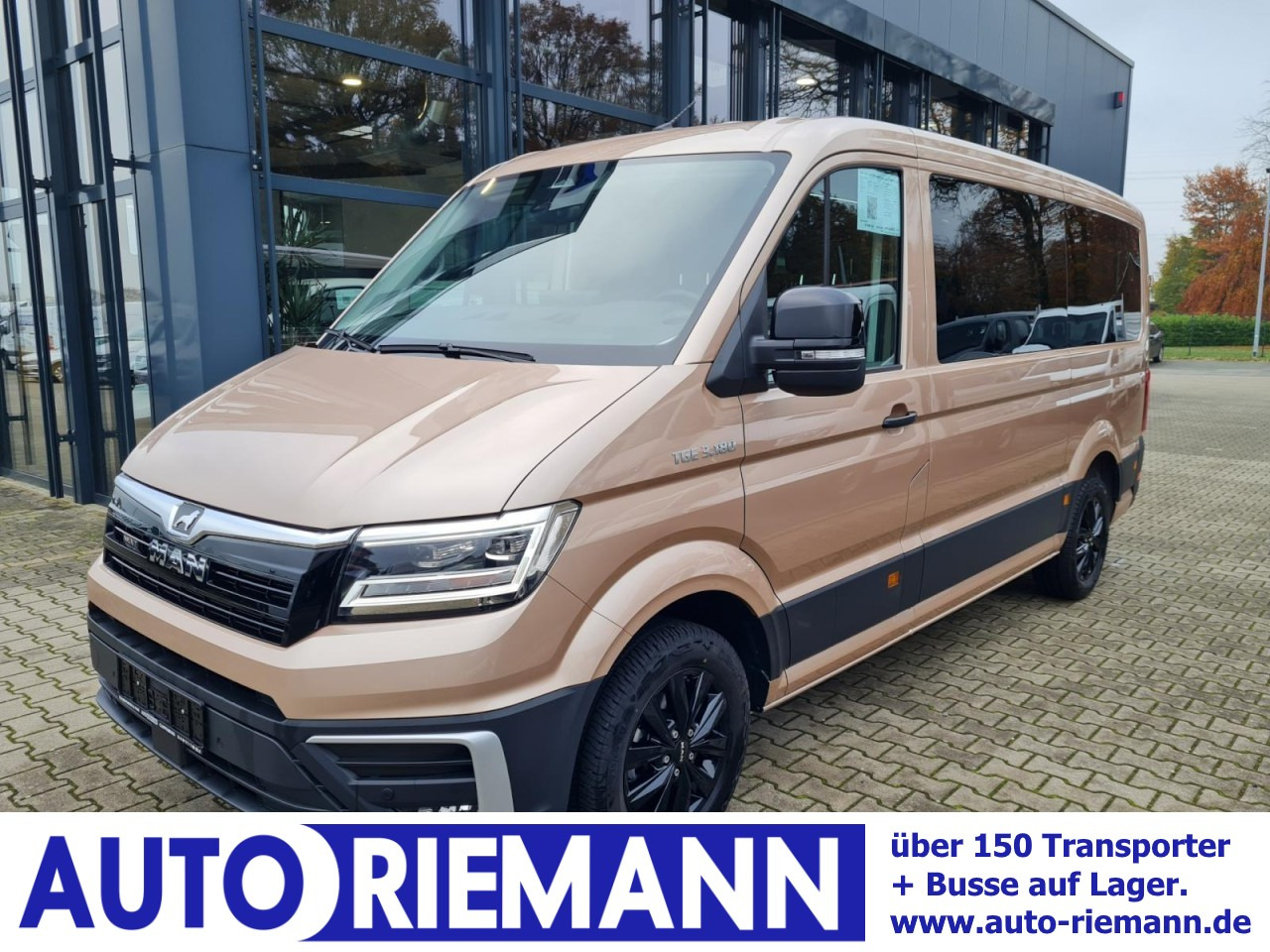 Man TGE 3.180 TDi Kombi 9 Sitze ALU KAMERA LED LEDER Sonderumbau - Minibus, Mikrobus: obrázok 1 Man TGE 3.180 TDi Kombi 9 Sitze ALU KAMERA LED LEDER Sonderumbau - Minibus, Mikrobus: obrázok 1