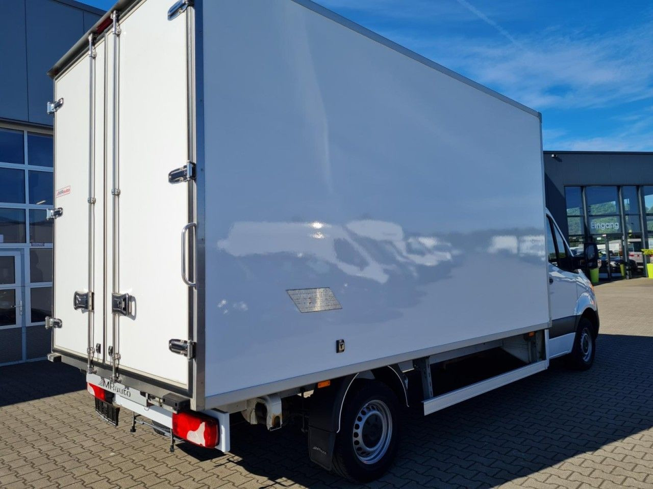 Mercedes-Benz Sprinter 315 Möbel Koffer RWD KLIMA KOMFORT TEMP - Dodávka skriňová nadstavba: obrázok 4 Mercedes-Benz Sprinter 315 Möbel Koffer RWD KLIMA KOMFORT TEMP - Dodávka skriňová nadstavba: obrázok 4