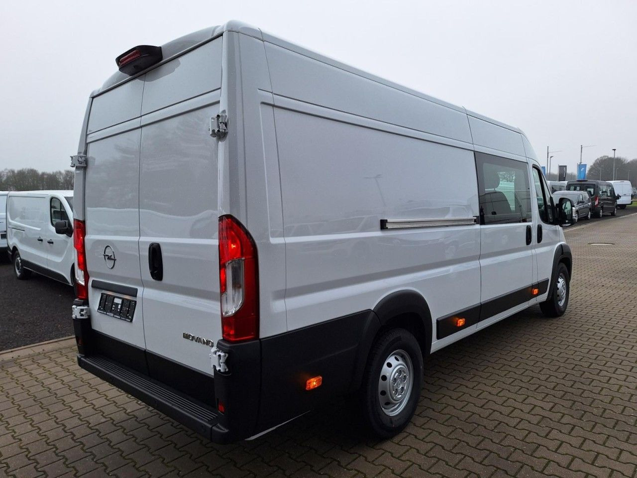 Opel Movano 35 Kasten L4 Doka 6-Sitze verstärkt PDC T - Furgon, Dodávkа s dvojitou kabínou: obrázok 5 Opel Movano 35 Kasten L4 Doka 6-Sitze verstärkt PDC T - Furgon, Dodávkа s dvojitou kabínou: obrázok 5