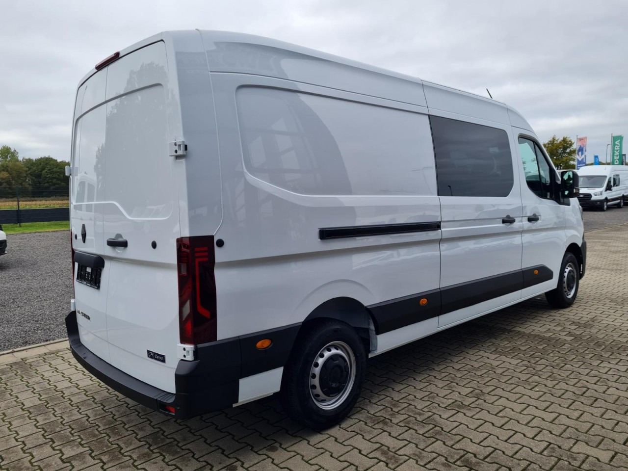 Renault Master 35 Kasten dCi Doka L3H2 KLIMA TEMPOMAT - Dodávkа s dvojitou kabínou: obrázok 4 Renault Master 35 Kasten dCi Doka L3H2 KLIMA TEMPOMAT - Dodávkа s dvojitou kabínou: obrázok 4