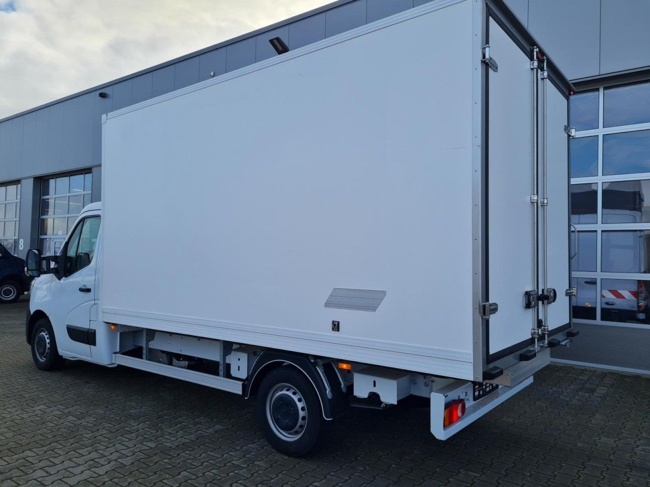 Renault Master Kühlkoffer STAND+FAHRKÜHL THERMOKING DRUC - Chladiarenská dodávka: obrázok 5 Renault Master Kühlkoffer STAND+FAHRKÜHL THERMOKING DRUC - Chladiarenská dodávka: obrázok 5