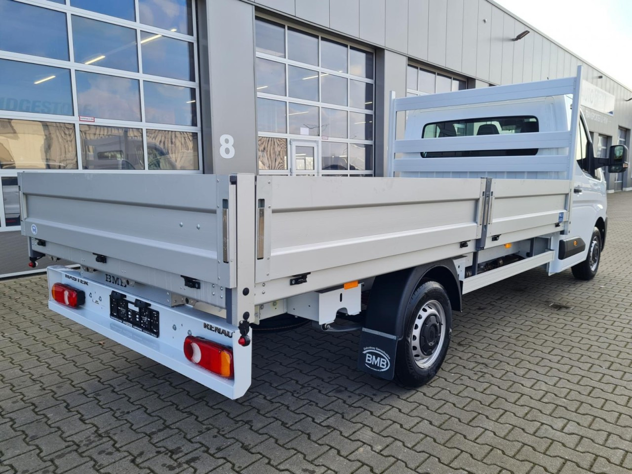 Renault Master New 35 Pritsche lang KLIMA KOMFORT TEMPOMAT - Dodávka valník: obrázok 4 Renault Master New 35 Pritsche lang KLIMA KOMFORT TEMPOMAT - Dodávka valník: obrázok 4
