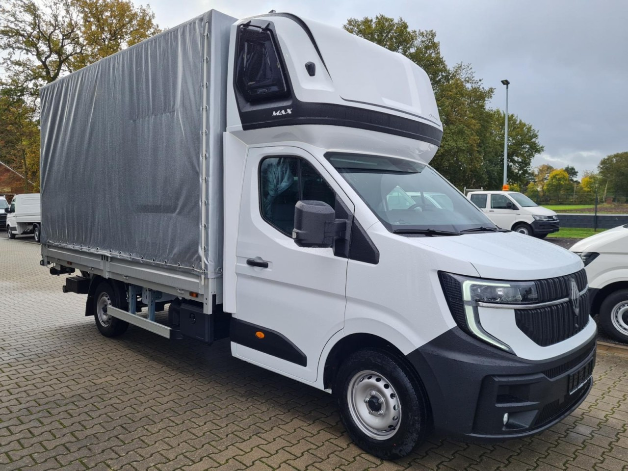 Renault Master Pritsche Schiebe Plane Schlafkab LBW Luftfederung - Plachtová dodávka: obrázok 3 Renault Master Pritsche Schiebe Plane Schlafkab LBW Luftfederung - Plachtová dodávka: obrázok 3