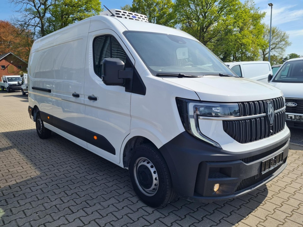 Renault New Master 35 Kühlkasten Carrier L3H2 KAMERA KLIMA - Chladiarenská dodávka: obrázok 3 Renault New Master 35 Kühlkasten Carrier L3H2 KAMERA KLIMA - Chladiarenská dodávka: obrázok 3
