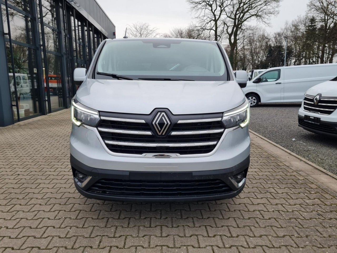 Renault Trafic Kombi 9-Sitze L2 Grand Equilibre KLIMA TE - Automobil: obrázok 2 Renault Trafic Kombi 9-Sitze L2 Grand Equilibre KLIMA TE - Automobil: obrázok 2