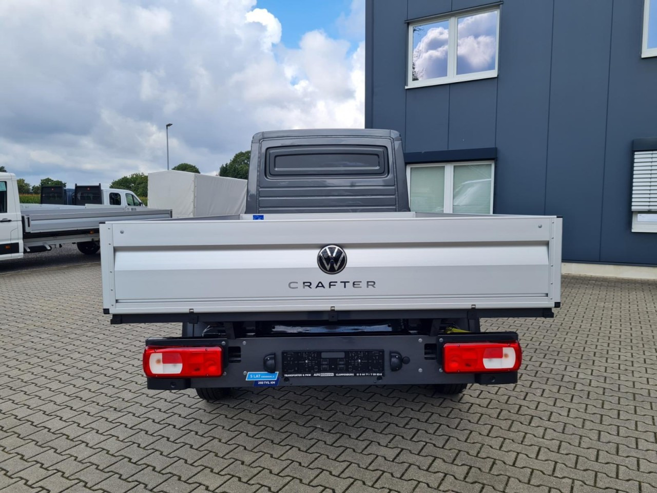 Volkswagen Crafter 35 Doka 7-Sitze MAXI L4 KLIMA TEMPOMAT - Dodávka valník, Dodávkа s dvojitou kabínou: obrázok 5 Volkswagen Crafter 35 Doka 7-Sitze MAXI L4 KLIMA TEMPOMAT - Dodávka valník, Dodávkа s dvojitou kabínou: obrázok 5