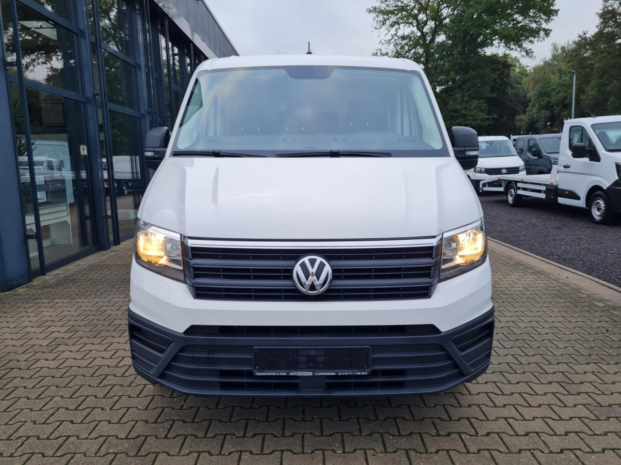 Volkswagen Crafter 35 Doka MR Pritsche AHK Klima 7 Sitzer - Dodávka valník, Dodávkа s dvojitou kabínou: obrázok 2 Volkswagen Crafter 35 Doka MR Pritsche AHK Klima 7 Sitzer - Dodávka valník, Dodávkа s dvojitou kabínou: obrázok 2