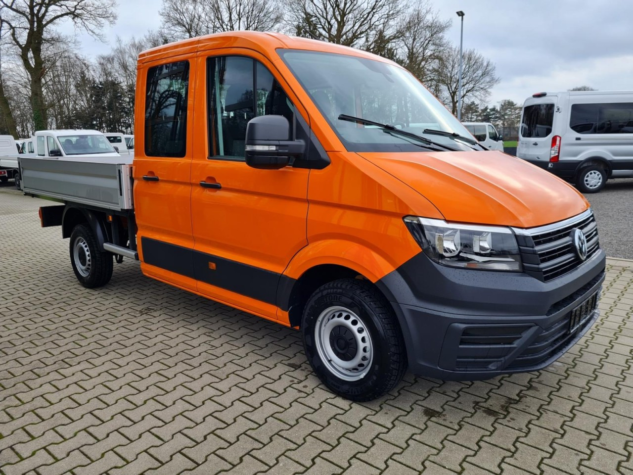 Volkswagen Crafter 35 Doka TDI MR AHK ERGO KLIMA Tempomat - Dodávka valník, Dodávkа s dvojitou kabínou: obrázok 4 Volkswagen Crafter 35 Doka TDI MR AHK ERGO KLIMA Tempomat - Dodávka valník, Dodávkа s dvojitou kabínou: obrázok 4