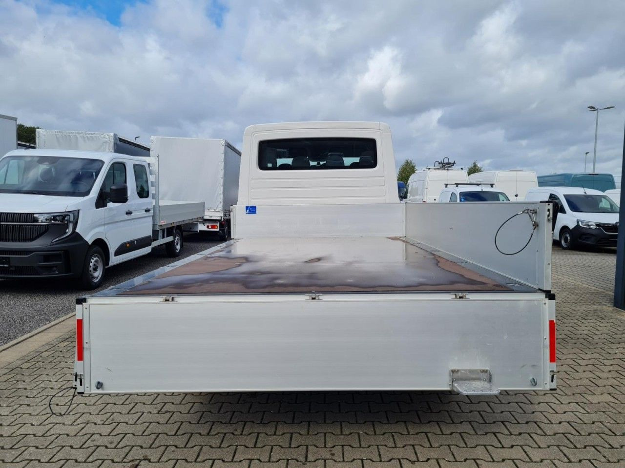 Volkswagen Crafter 35 Doka TDI Pritsche L4 4Motion - Dodávka valník, Dodávkа s dvojitou kabínou: obrázok 5 Volkswagen Crafter 35 Doka TDI Pritsche L4 4Motion - Dodávka valník, Dodávkа s dvojitou kabínou: obrázok 5
